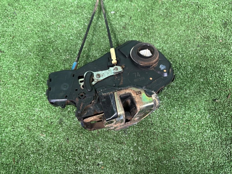 Замок багажника, 8000 рублей, Москва