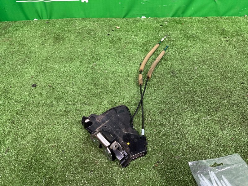 Замок боковой двери, 3000 рублей, Москва