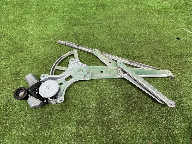 Стеклоподъемник, 10000 рублей, Москва