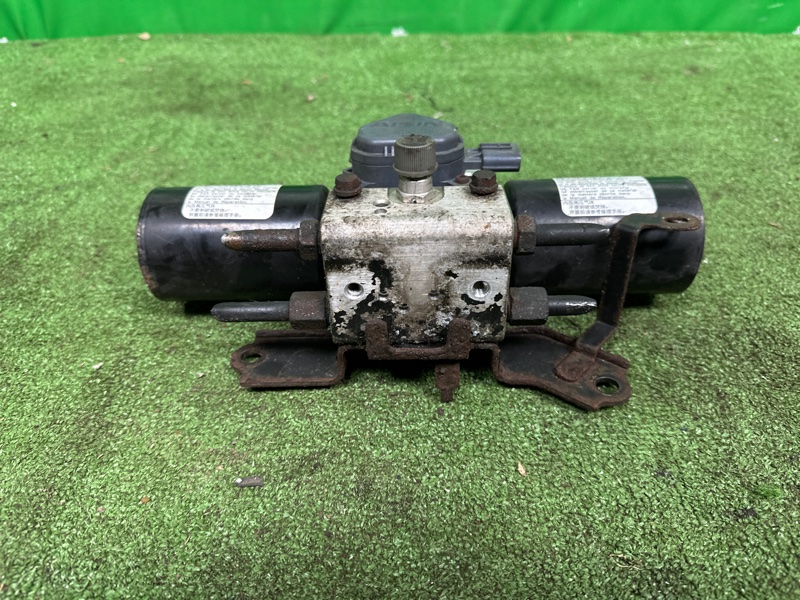 Блок клапанов гидроподвески, 55000 рублей, Москва