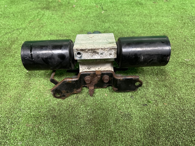 Блок клапанов гидроподвески, 55000 рублей, Москва