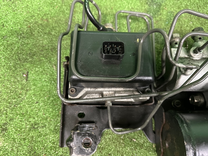 Блок клапанов гидроподвески, 60000 рублей, Москва