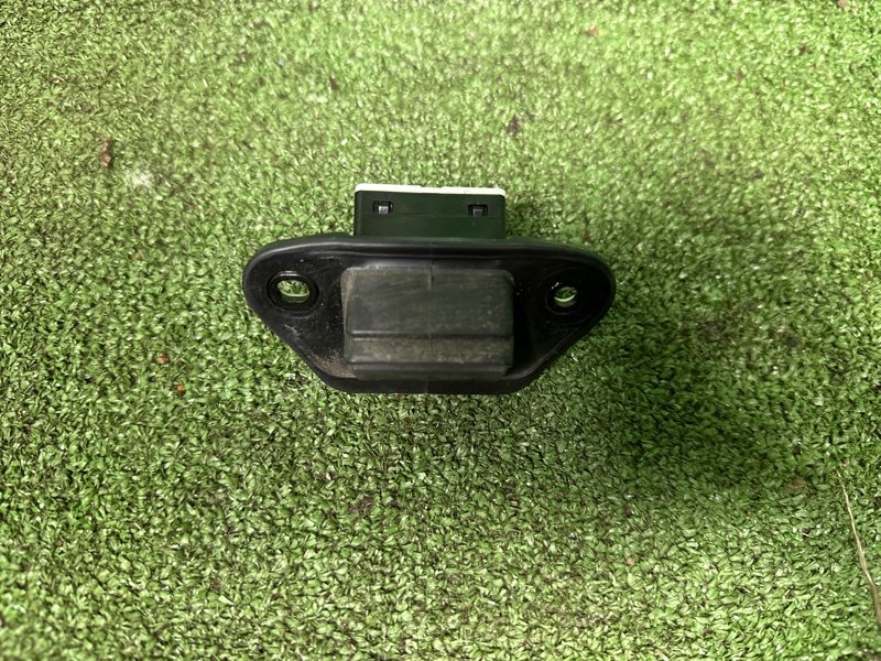 Кнопка открывания багажника, 1500 рублей, Москва