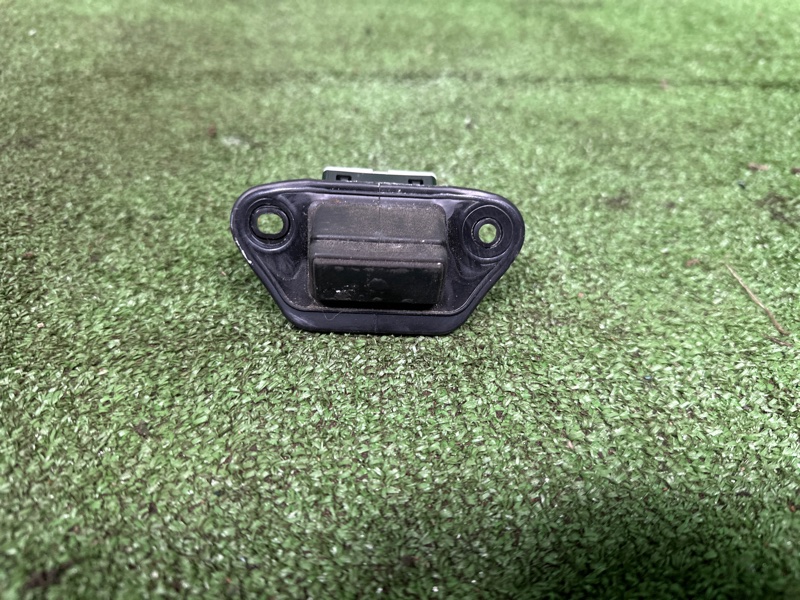 Кнопка открывания багажника, 1500 рублей, Москва