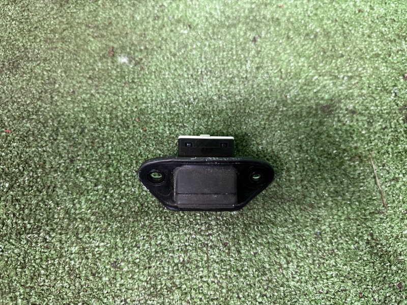 Кнопка открывания багажника, 1500 рублей, Москва