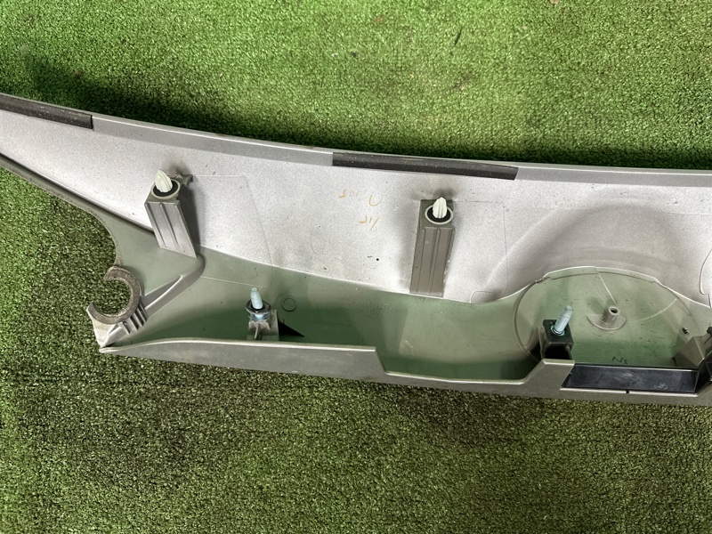 Накладка крышки багажника, 20000 рублей, Москва