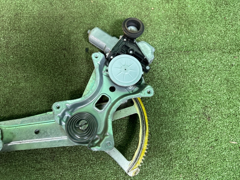 Стеклоподъемник, 10000 рублей, Москва