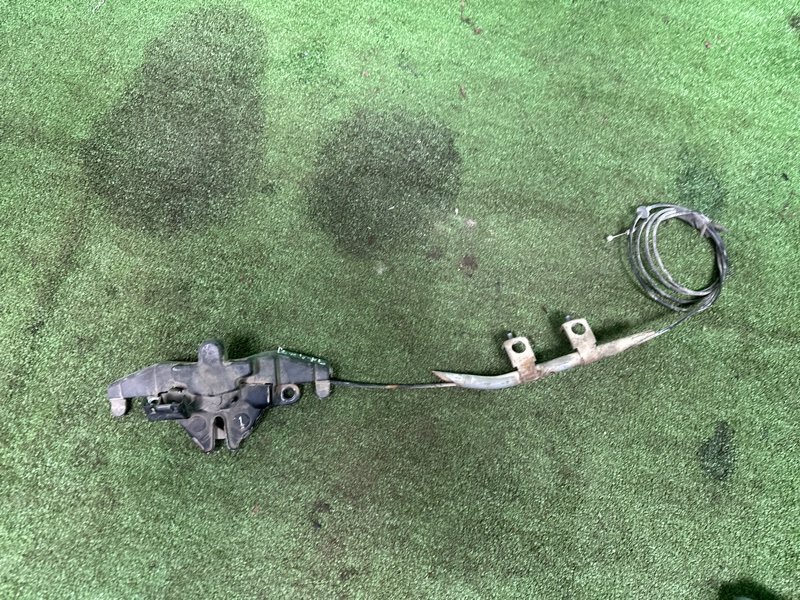 Замок капота, 2000 рублей, Москва