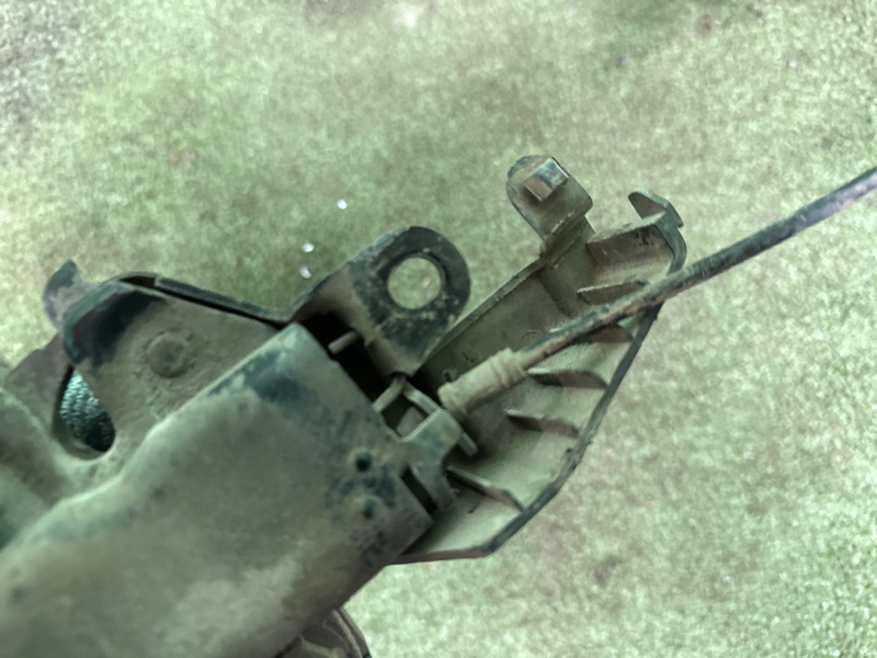 Замок капота, 2000 рублей, Москва