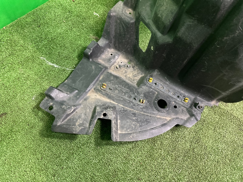 Подкрылок, 4000 рублей, Москва