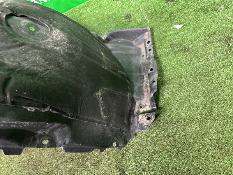 Подкрылок, 4000 рублей, Москва