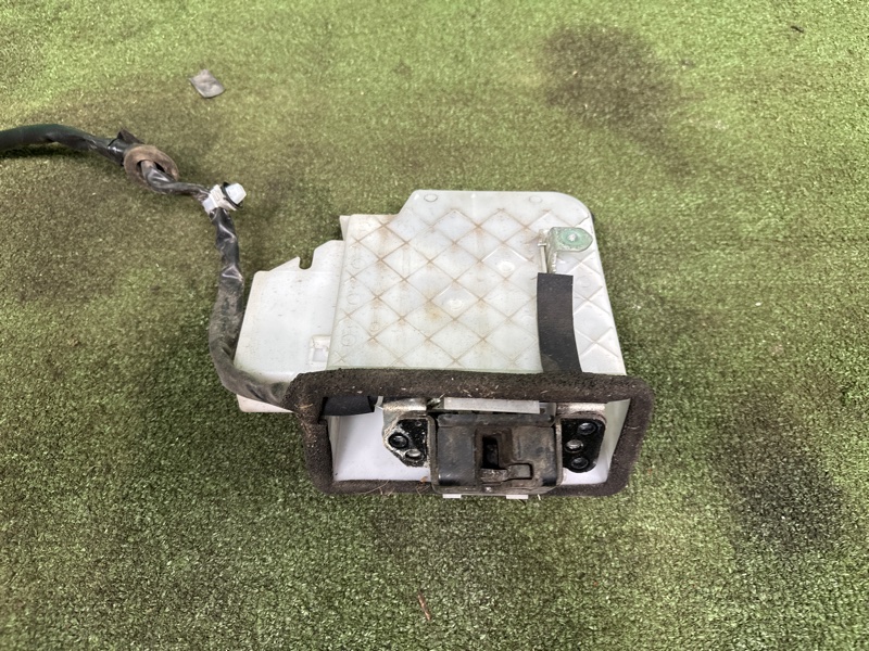 Замок багажника, 8000 рублей, Москва