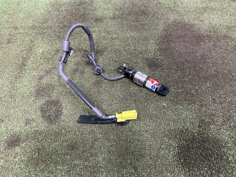 Пиропатрон капота, 28000 рублей, Москва