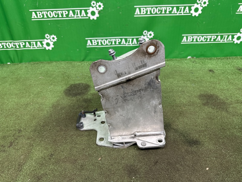 Кронштейн усилителя бампера, 65000 рублей, Москва