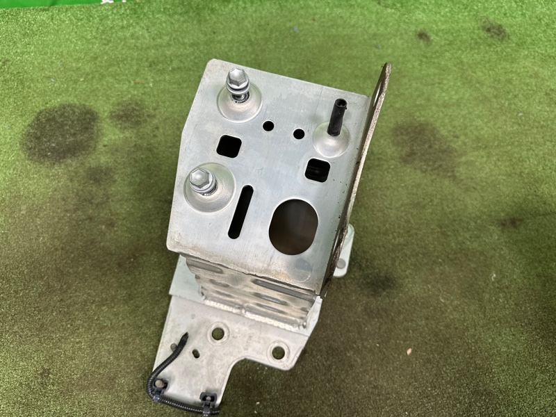 Кронштейн усилителя бампера, 65000 рублей, Москва