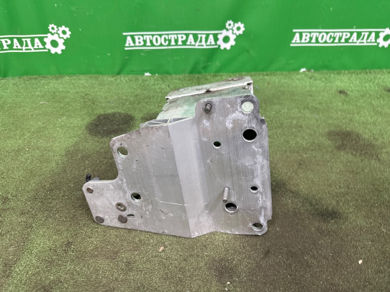 Кронштейн усилителя бампера, 65000 рублей, Москва