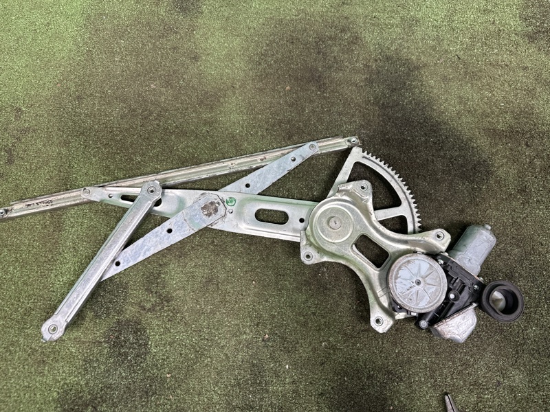 Стеклоподъемник, 7000 рублей, Москва