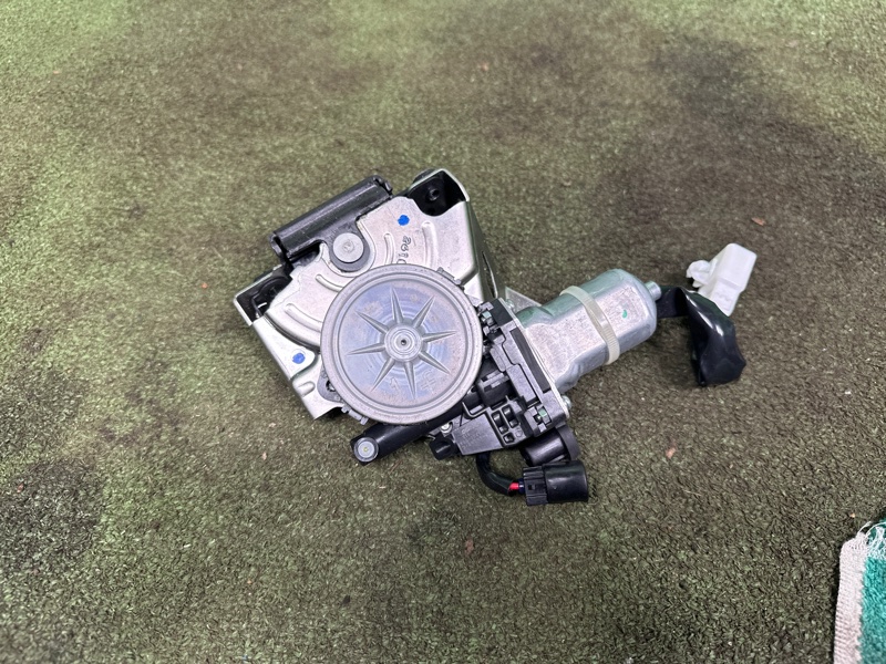 Замок двери багажника, 8000 рублей, Москва