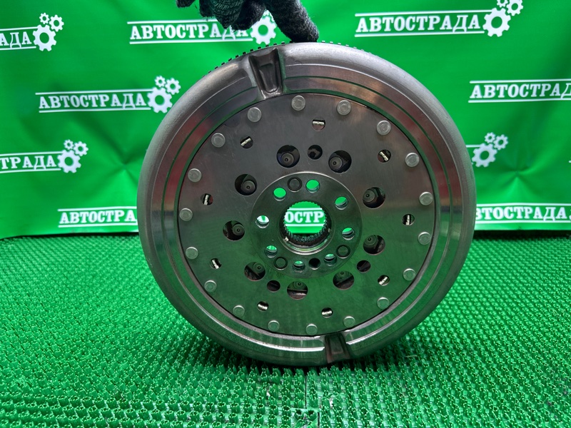 Маховик, 10000 рублей, Москва