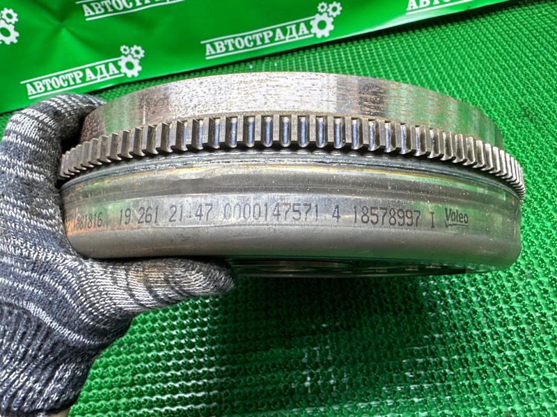 Маховик, 10000 рублей, Москва