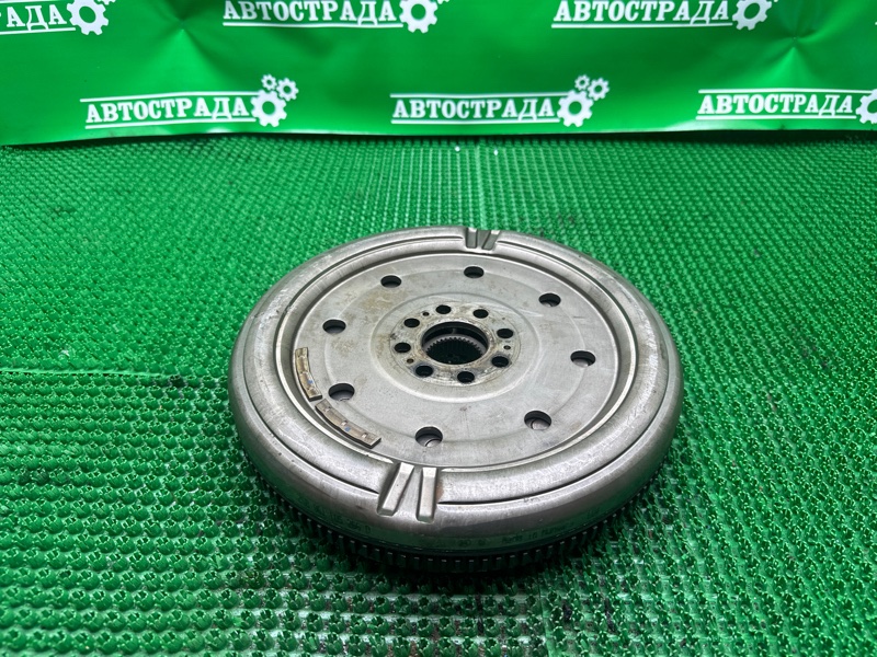 Маховик, 10000 рублей, Москва