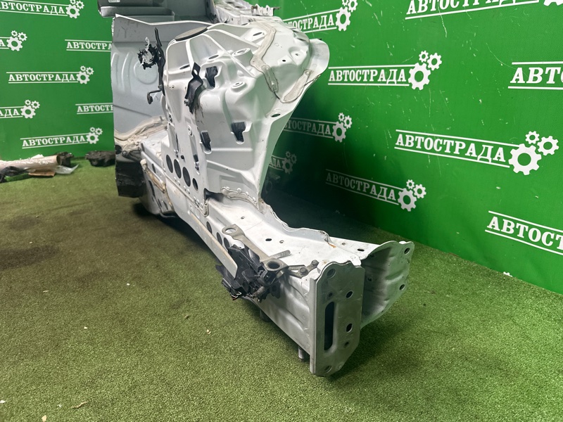 Лонжерон, 290000 рублей, Москва