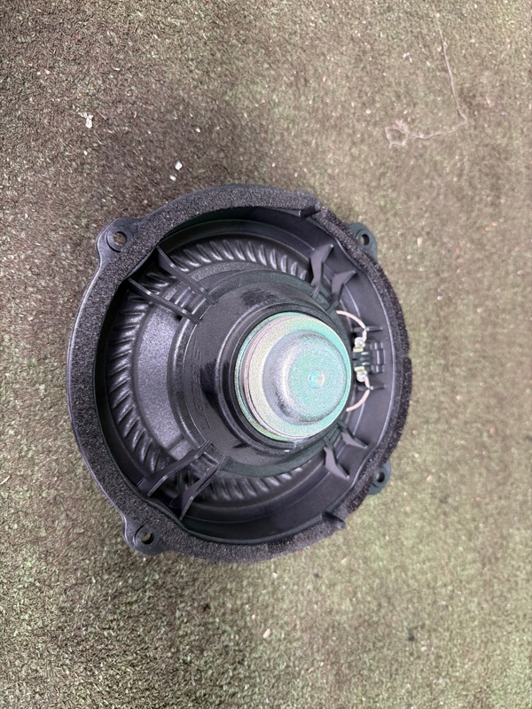 Динамик, 2000 рублей, Москва