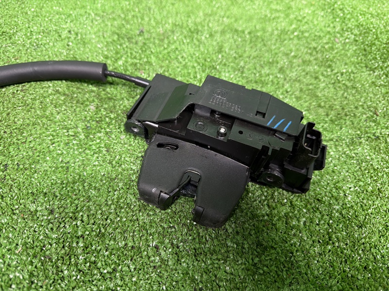 Замок двери багажника, 25000 рублей, Москва