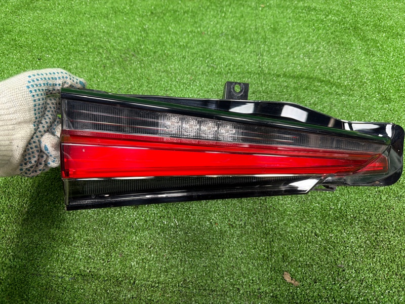 Фонарь в крышку багажника, 18000 рублей, Москва