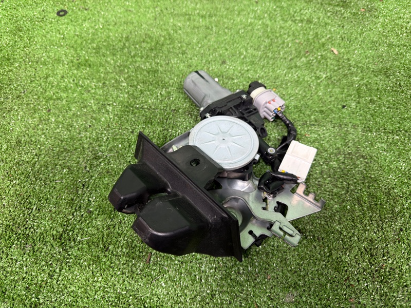 Замок багажника, 15000 рублей, Москва