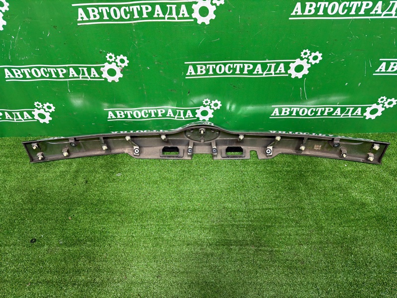 Накладка крышки багажника, 14000 рублей, Москва