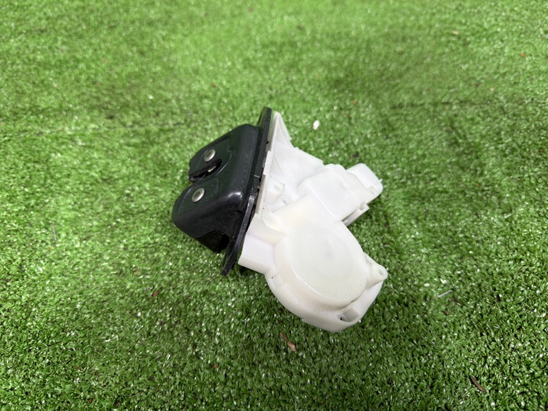 Замок двери багажника, 3000 рублей, Москва