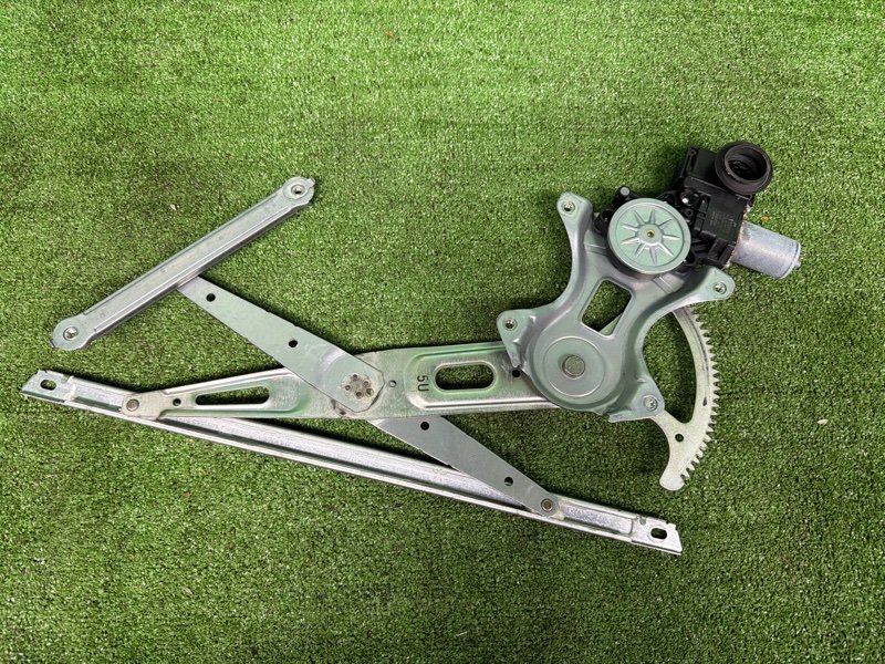 Стеклоподъемник, 2000 рублей, Москва