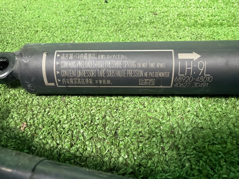 Амортизатор крышки багажника, 25000 рублей, Москва