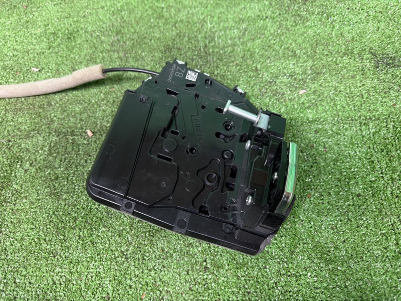 Замок боковой двери, 10000 рублей, Москва