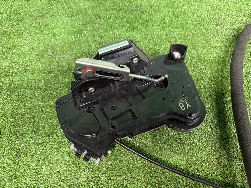 Замок боковой двери, 30000 рублей, Москва