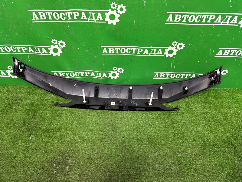 Накладка двери багажника, 15000 рублей, Москва