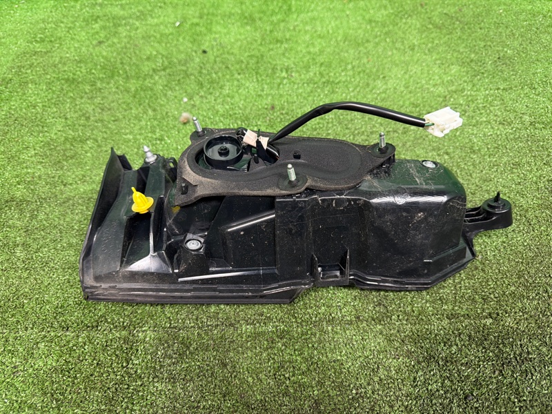 Фонарь в крышку багажника, 8000 рублей, Москва