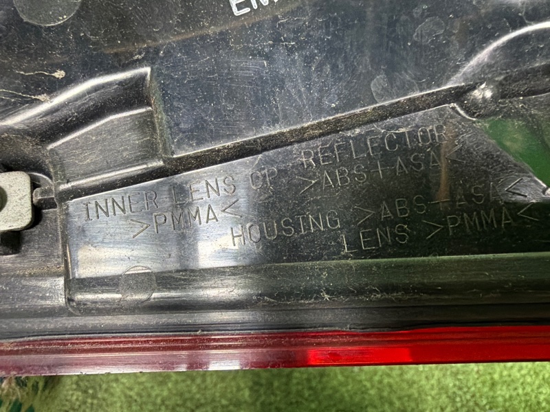 Фонарь в крышку багажника, 8000 рублей, Москва