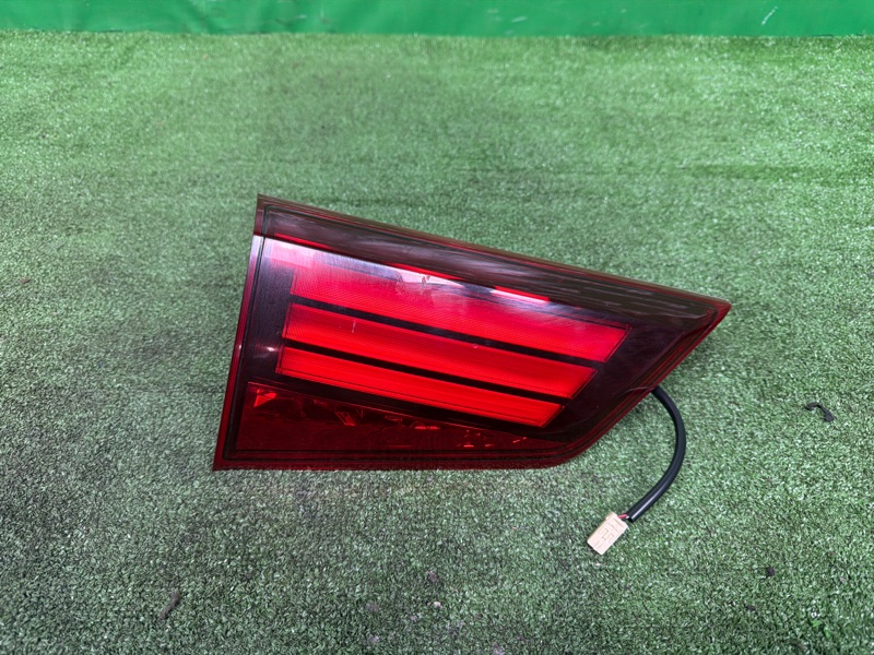 Фонарь в крышку багажника, 8000 рублей, Москва