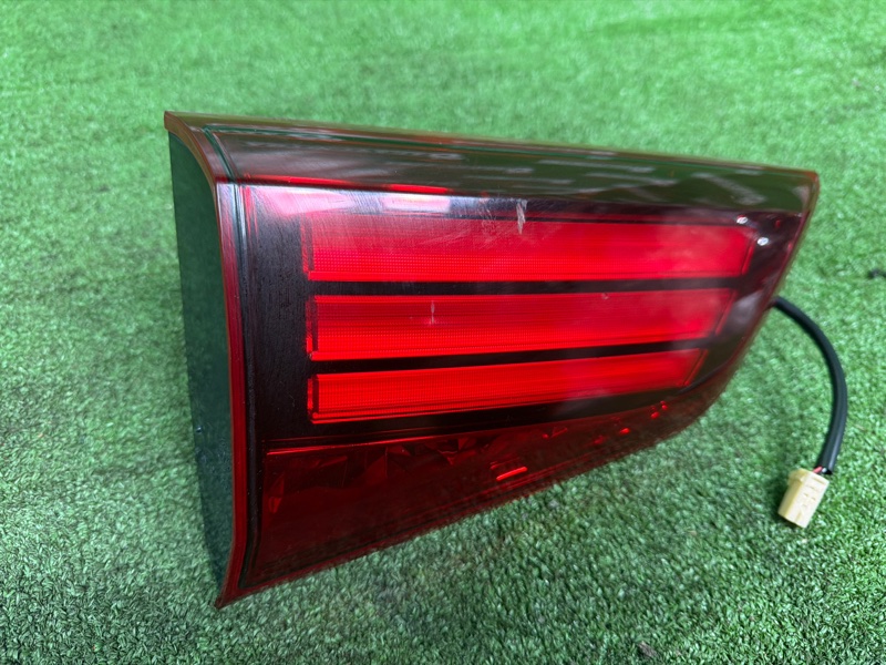 Фонарь в крышку багажника, 8000 рублей, Москва