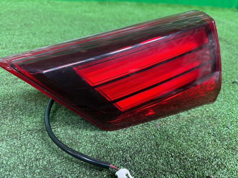 Фонарь в крышку багажника, 4000 рублей, Москва