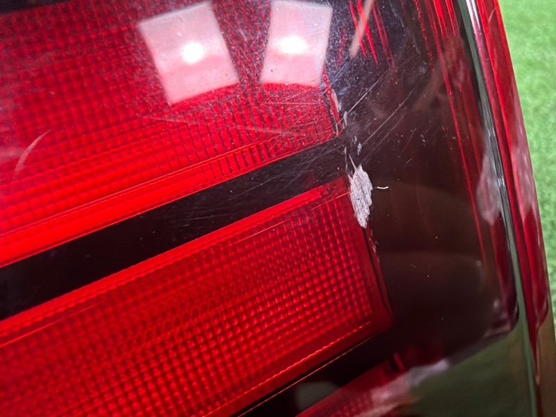 Фонарь в крышку багажника, 4000 рублей, Москва