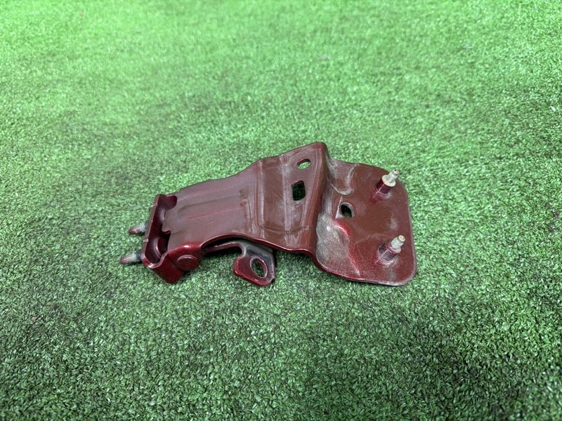 Петля двери багажника, 6000 рублей, Москва