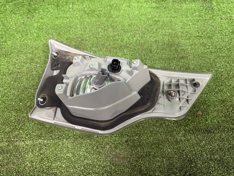 Фонарь в крышку багажника, 8000 рублей, Москва