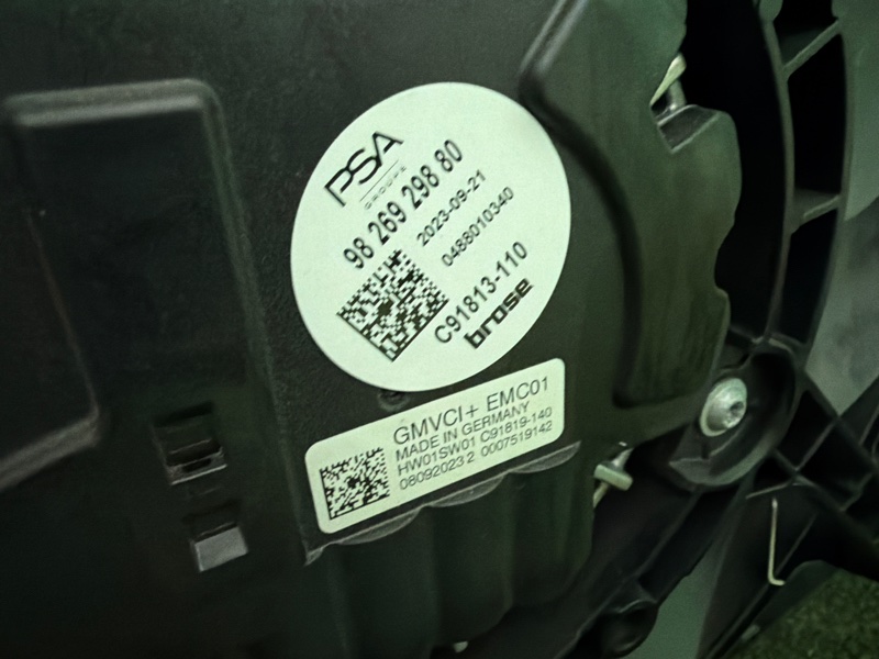 Телевизор панель, 200000 рублей, Москва