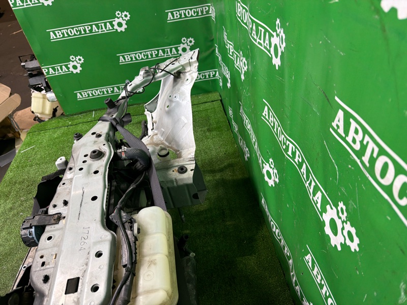 Телевизор панель, 130000 рублей, Москва