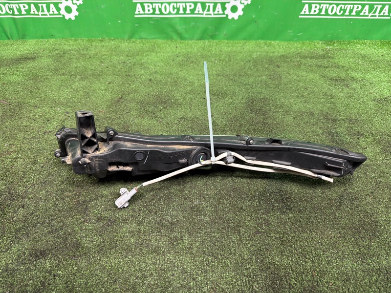 Поворотник, 35000 рублей, Москва