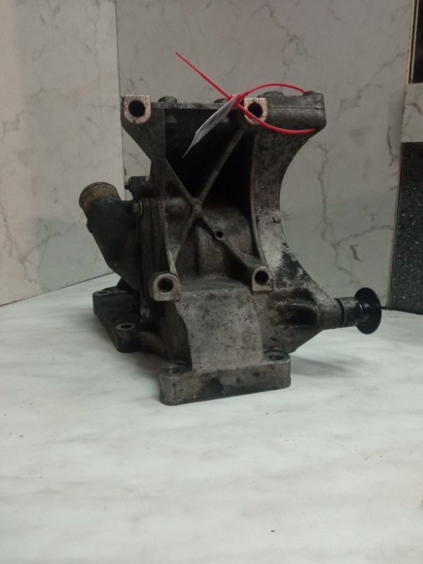 Кронштейн гидроусилителя руля, 2000 рублей, Пуговичино