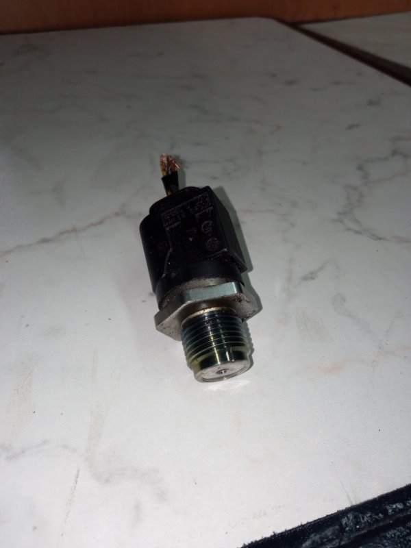 Датчик давления топлива, 2500 рублей, Пуговичино